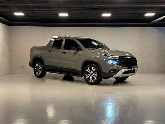 FIAT TORO 2.0 16V TURBO DIESEL VOLCANO 4WD AT9 FIAT TORO 2.0 16V TURBO DIESEL VOLCANO 4WD AT9